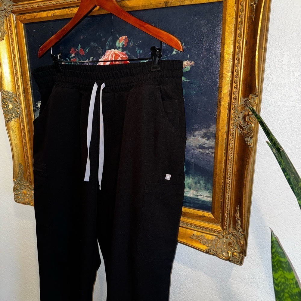 FIGS Technical Collection Black Tie Waist Cargo Style Nurse Pants Size XXL
